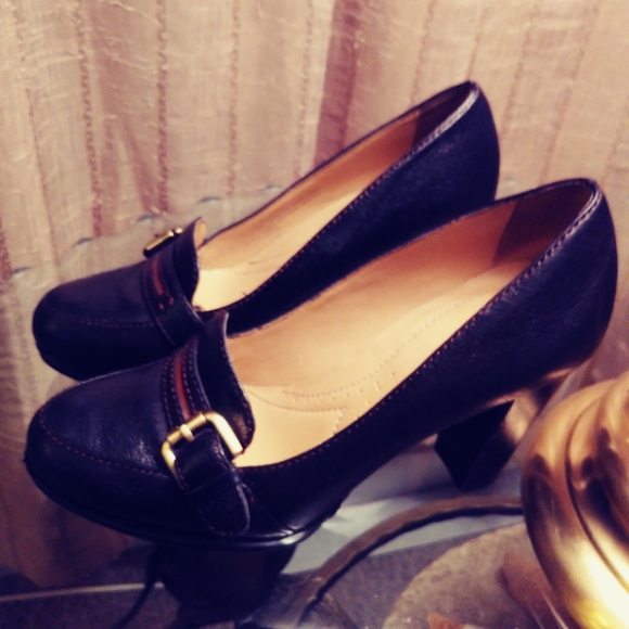 Naturalized Size 4M Black Pumps - Picture 5 of 10